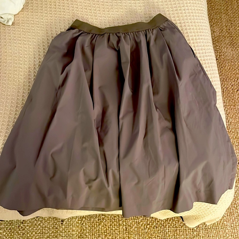 Puffy fun skirt, high waist, by Uniqlo